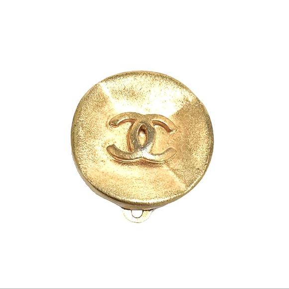 AUTH Chanel RARE Vintage Earrings Gold - Picture 2 of 5